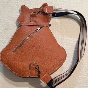 Chic Tan Cat-Shaped Crossbody Bag